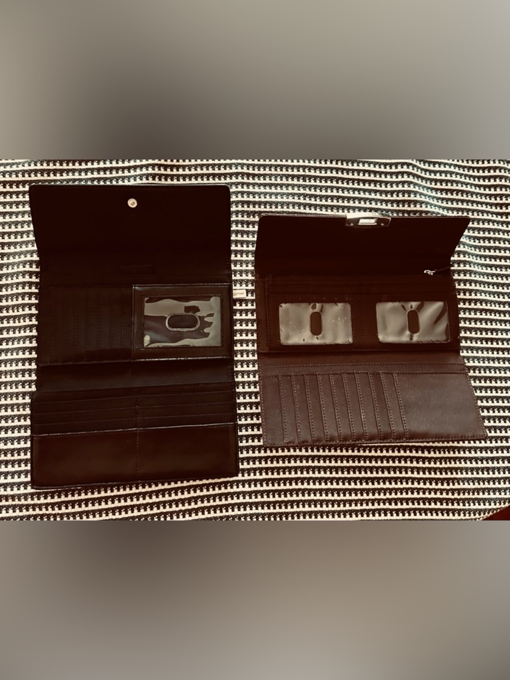 2 Wallets - Picture 3 of 3